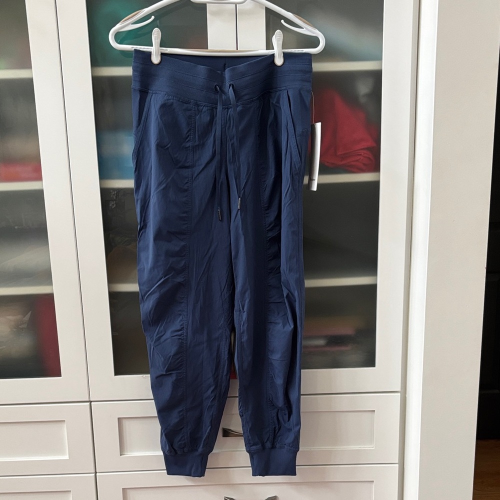 Lululemon Dance Studio Pants MR 7/8 Blue Twill SZ 6 NWT💙💙💙